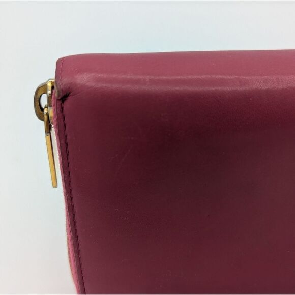 Yves Saint Laurent Pink with Gold Hardware - Picture 5 of 10